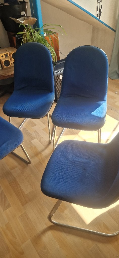 4 chaises design stoll giroflex, Suisse, Enlèvement, Utilisé, Bleu