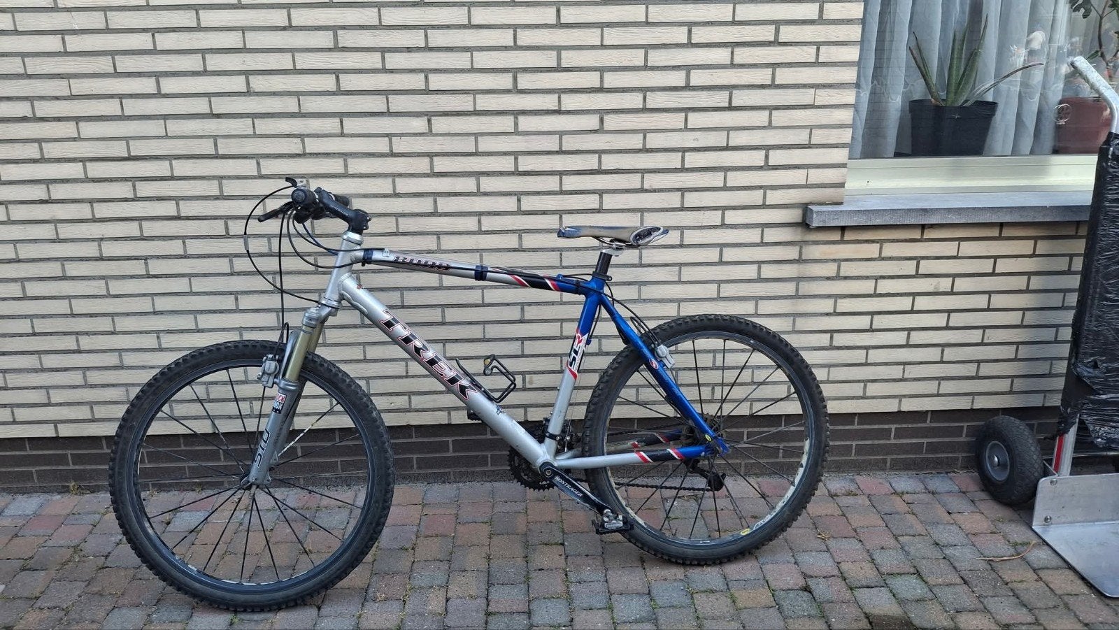 Velo trek, pedales a clique., Vélos & Vélomoteurs, Vélos | VTT & Mountainbikes, Enlèvement, Utilisé, Hommes, Trek