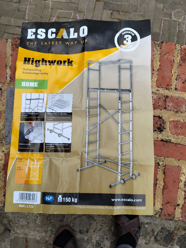 Escalo stelling, Doe-het-zelf en Bouw, Ladders en Trappen, Ophalen, Trap, Zo goed als nieuw, Opvouwbaar of Inschuifbaar