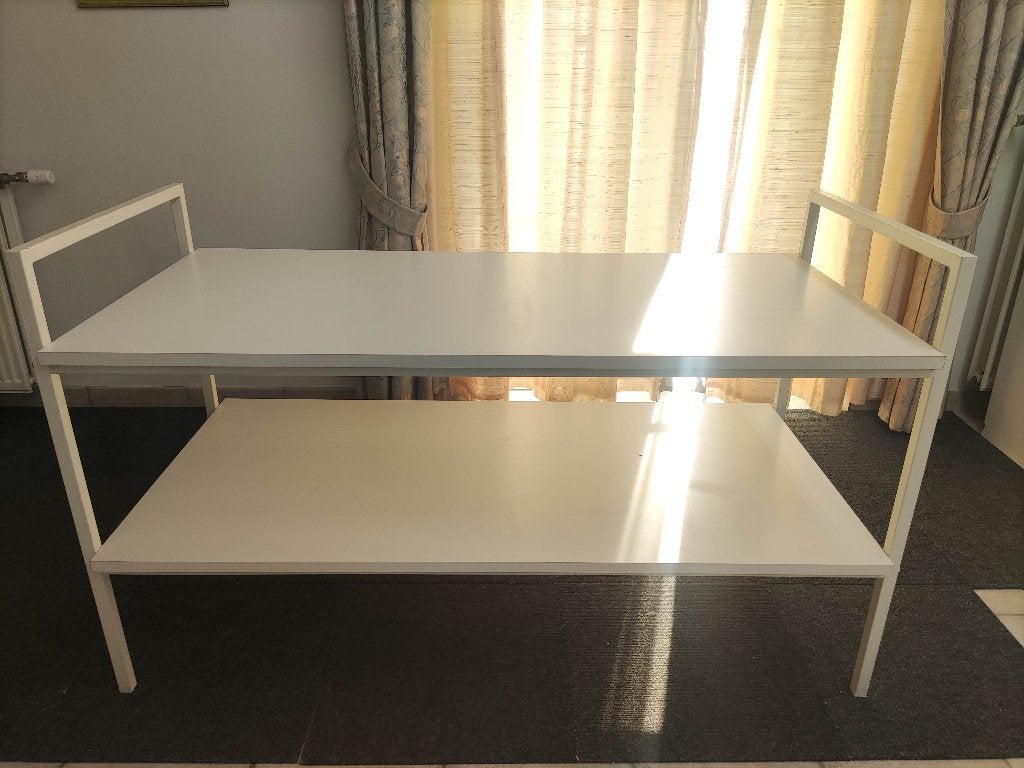 3 stevige witte winkeltafel / presentatietafel  2 legplanken, Ophalen