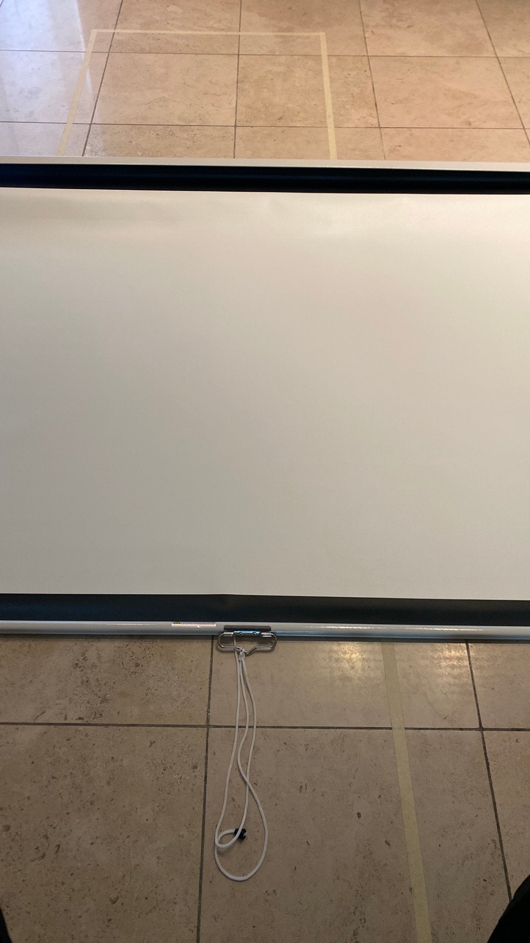 Elite screens N84NWH projectiescherm, Ophalen, Zo goed als nieuw