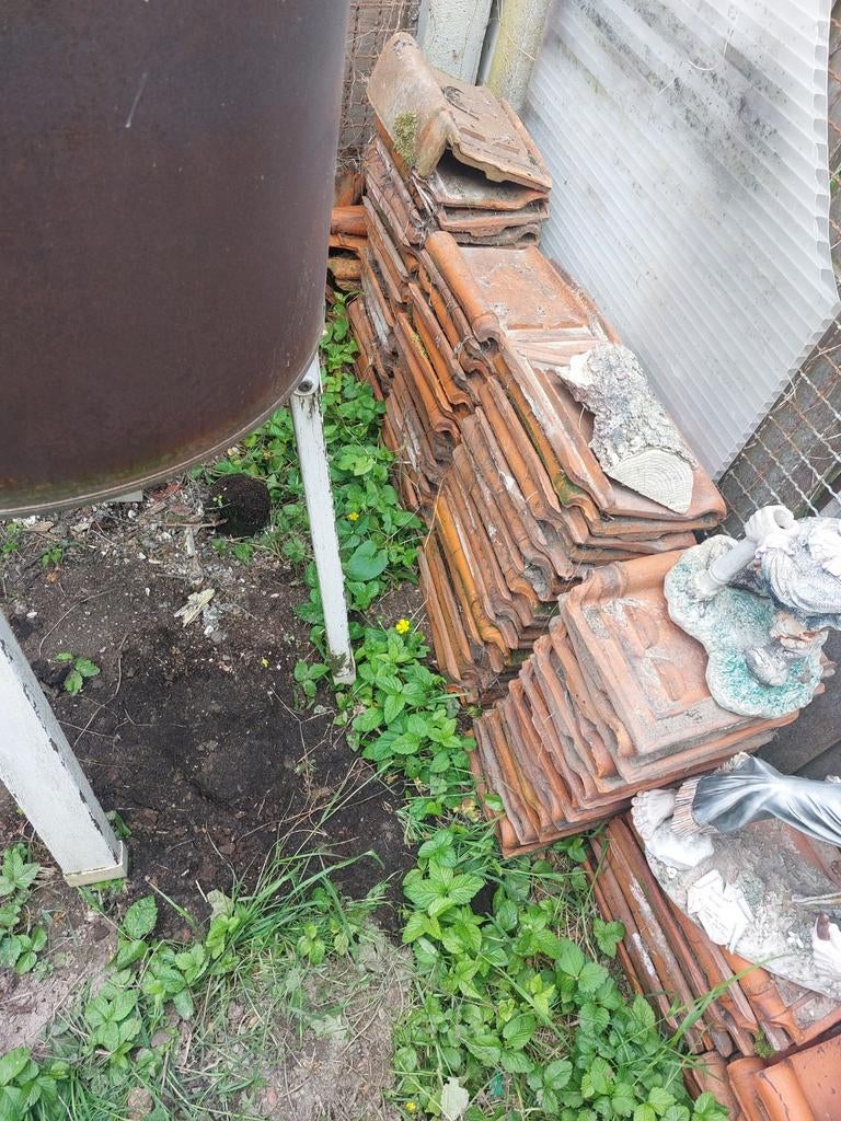 Gratis dakpannen en hout, Doe-het-zelf en Bouw, Dakpannen en Dakbedekking, Ophalen, Hout, Dakpannen