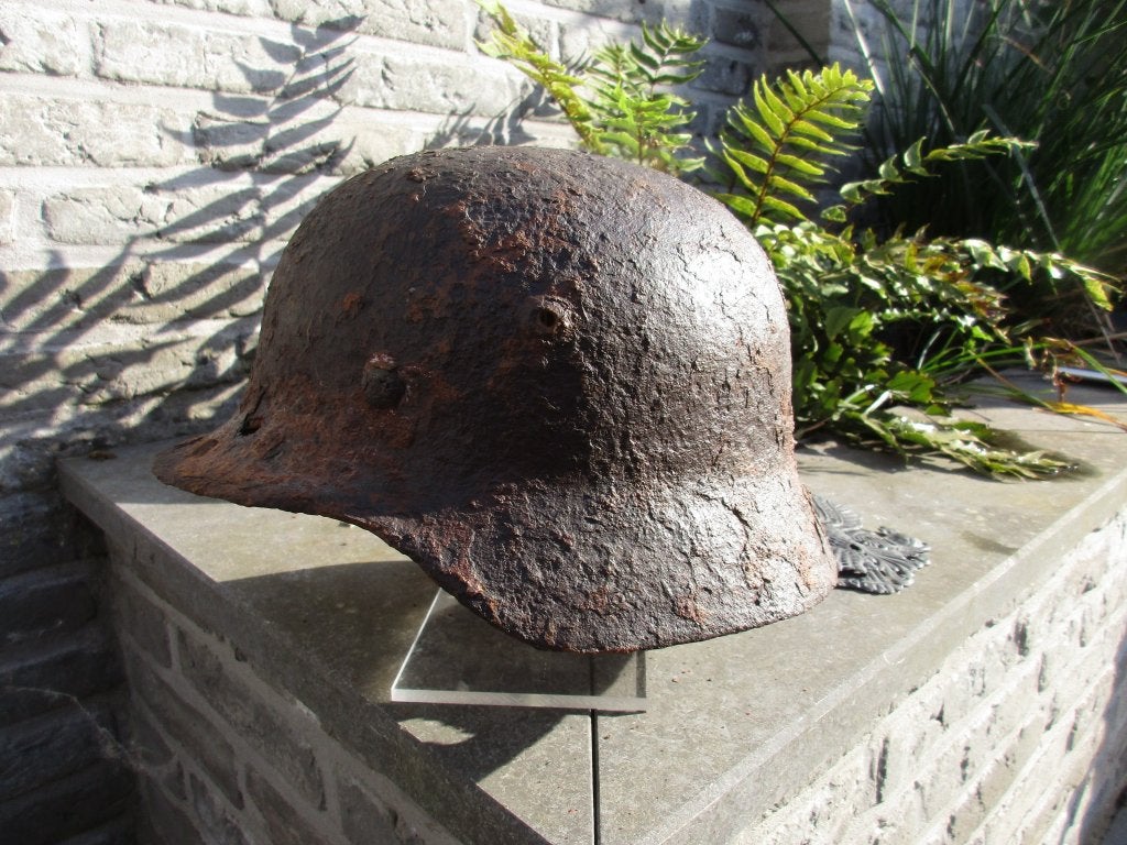 duitse helm M40 bodemvondst, Ophalen of Verzenden