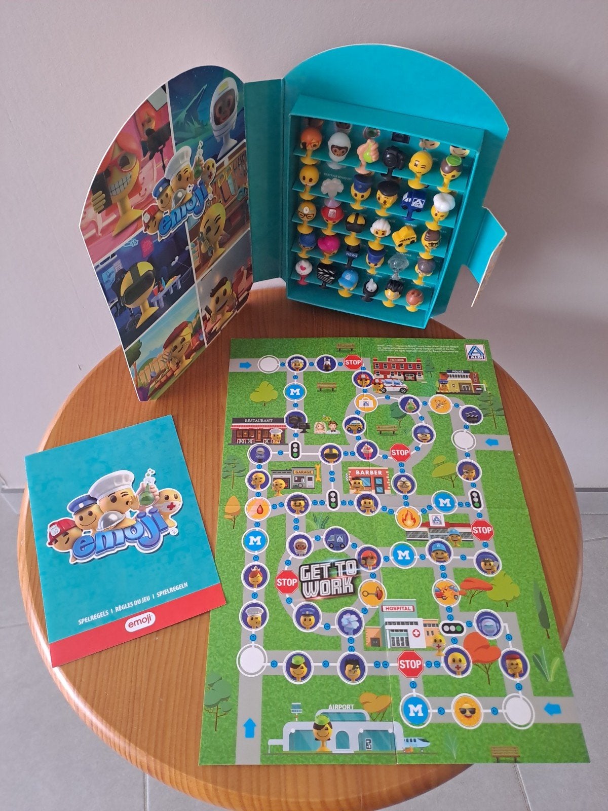 Emoji 2024 aldi verzamelmap compleet, Collections, Aldi, Enlèvement ou Envoi