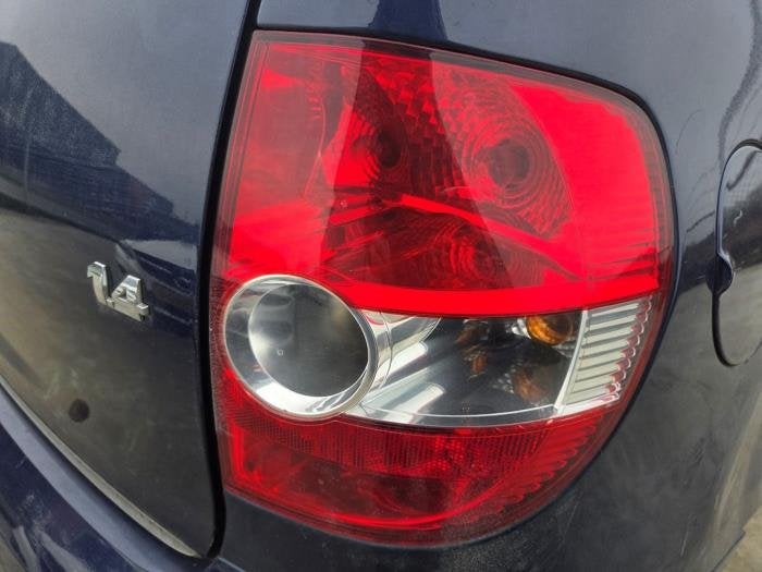 Feu arrière droit d'un Volkswagen Fox, Autos : Pièces & Accessoires, Éclairage, Volkswagen, Utilisé, 3 mois de garantie, Enlèvement ou Envoi
