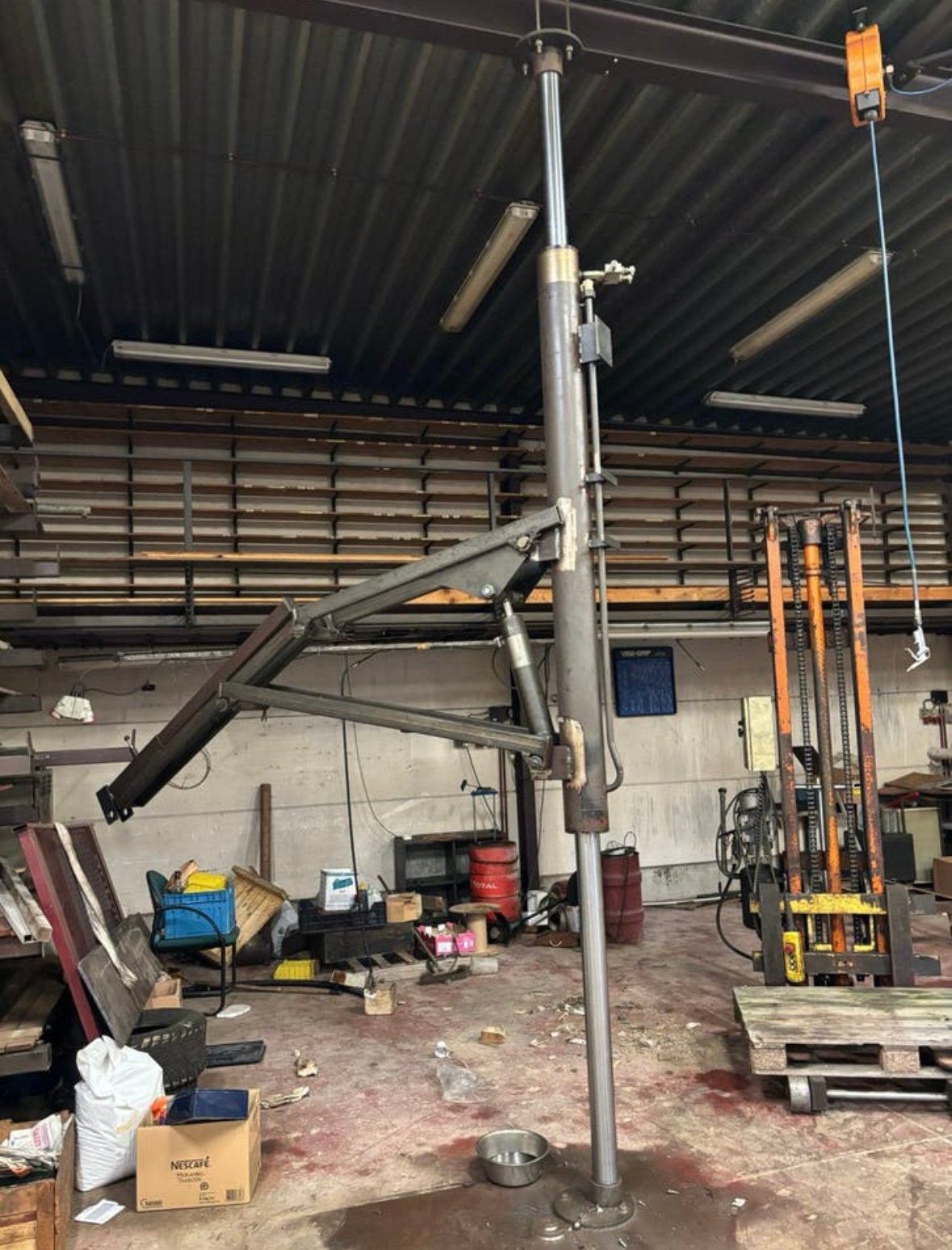 hydraulische arm, Doe-het-zelf en Bouw, Steigers, Ophalen, Zo goed als nieuw