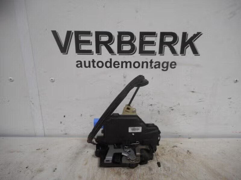 PORTIERSLOT LINKS ACHTER Volkswagen Polo IV (9N1 / 2/3), Gebruikt, Berliner Ring 2 38440 Wolfsburg, DE, Volkswagen, Volkswagen AG