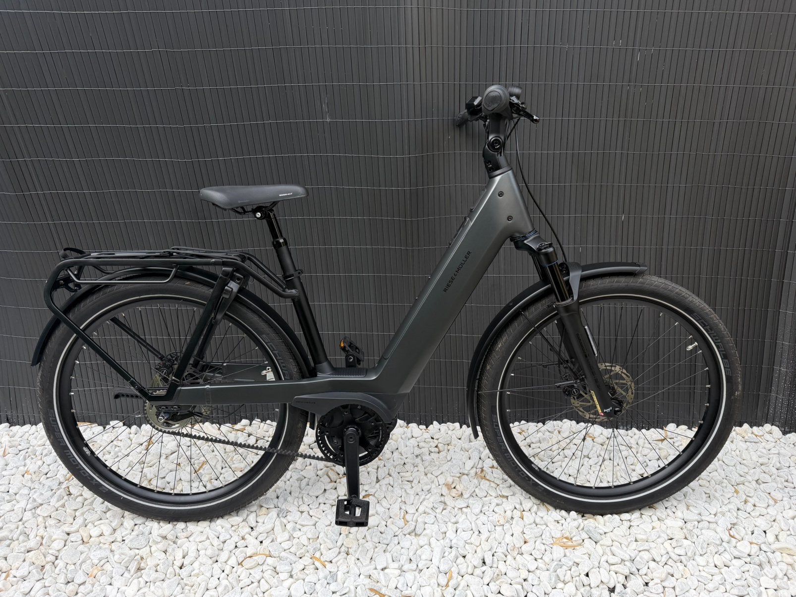 Riese & Muller Nevo5 2026 Riemaandrijving nieuwstaat 345km, Ophalen of Verzenden, Zo goed als nieuw, Riese & Müller