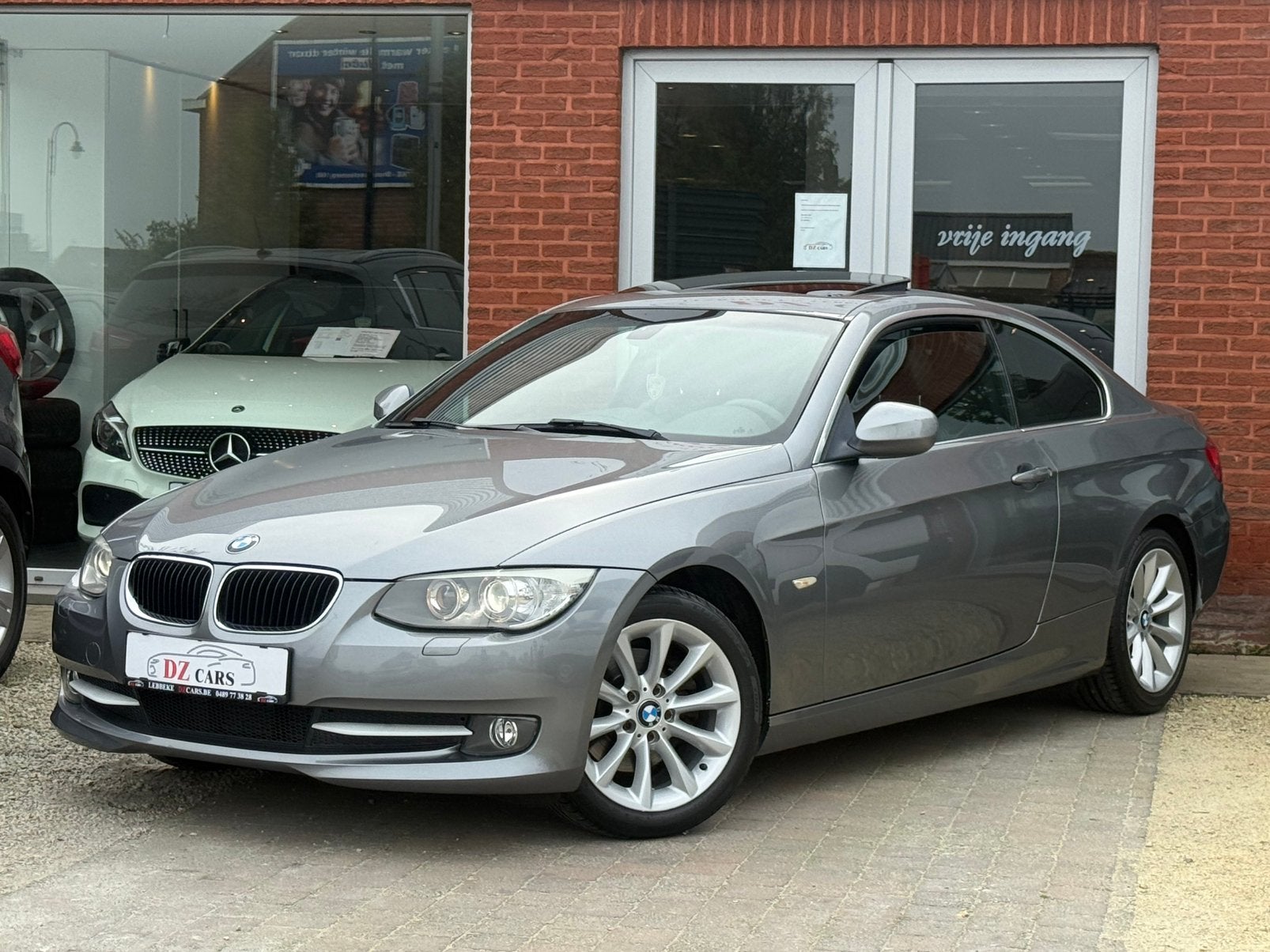 BMW 320 D COUPÉ 163PK |NAVI | OPEN DAK | XENON | LED |, Auto's, Achterwielaandrijving, Zwart, 4 cilinders, Leder en Stof