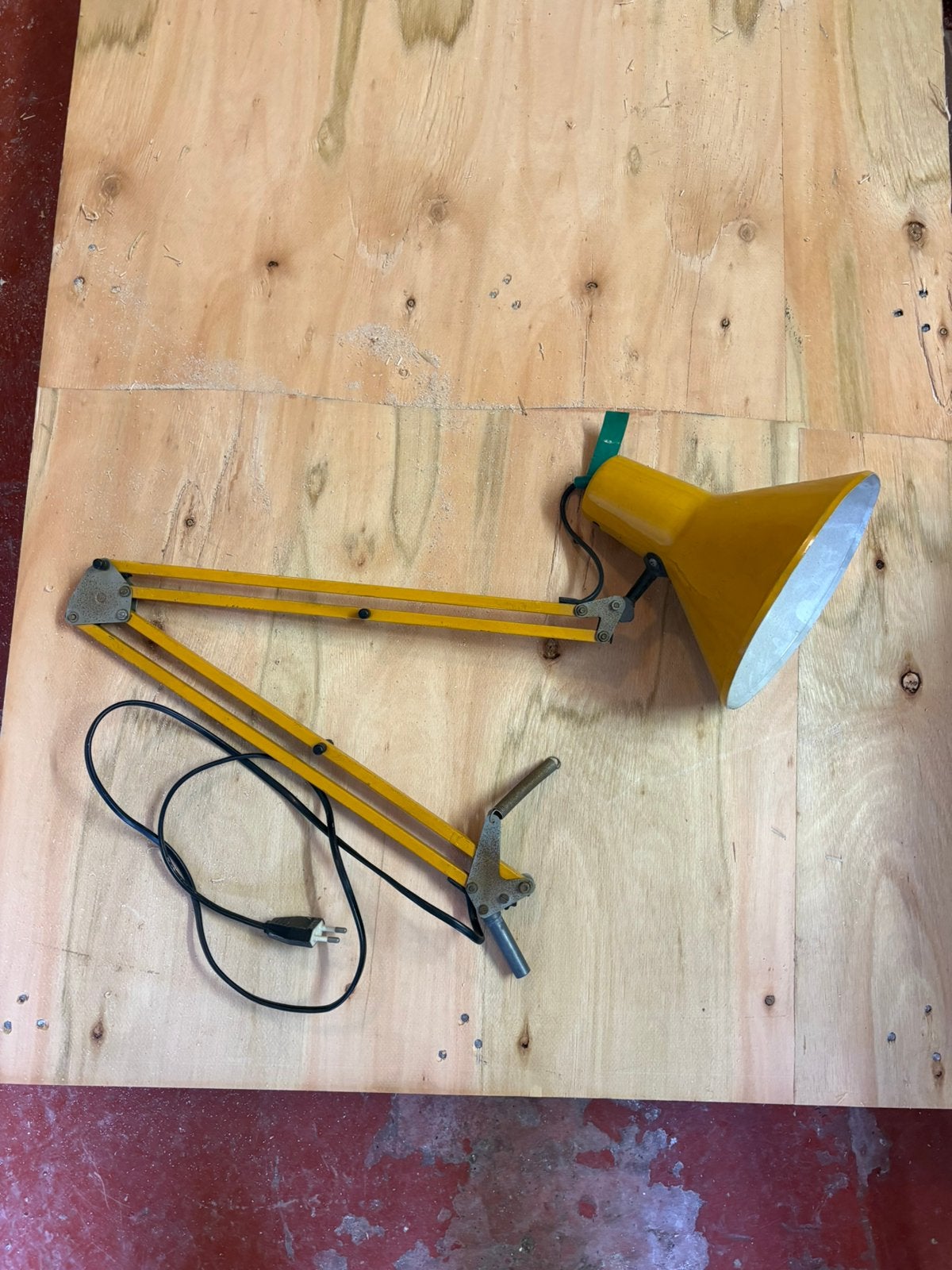 Lampe d’architecte, Enlèvement, Comme neuf