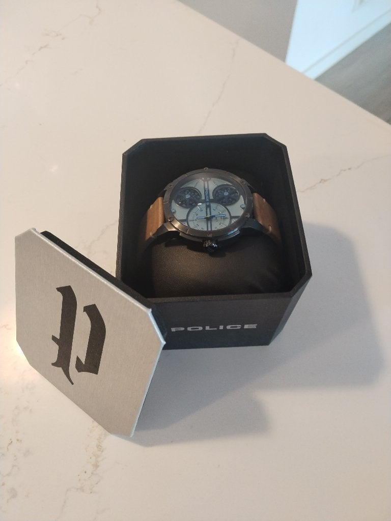 Montre Police 14699J, Ophalen, Gebruikt, Leer