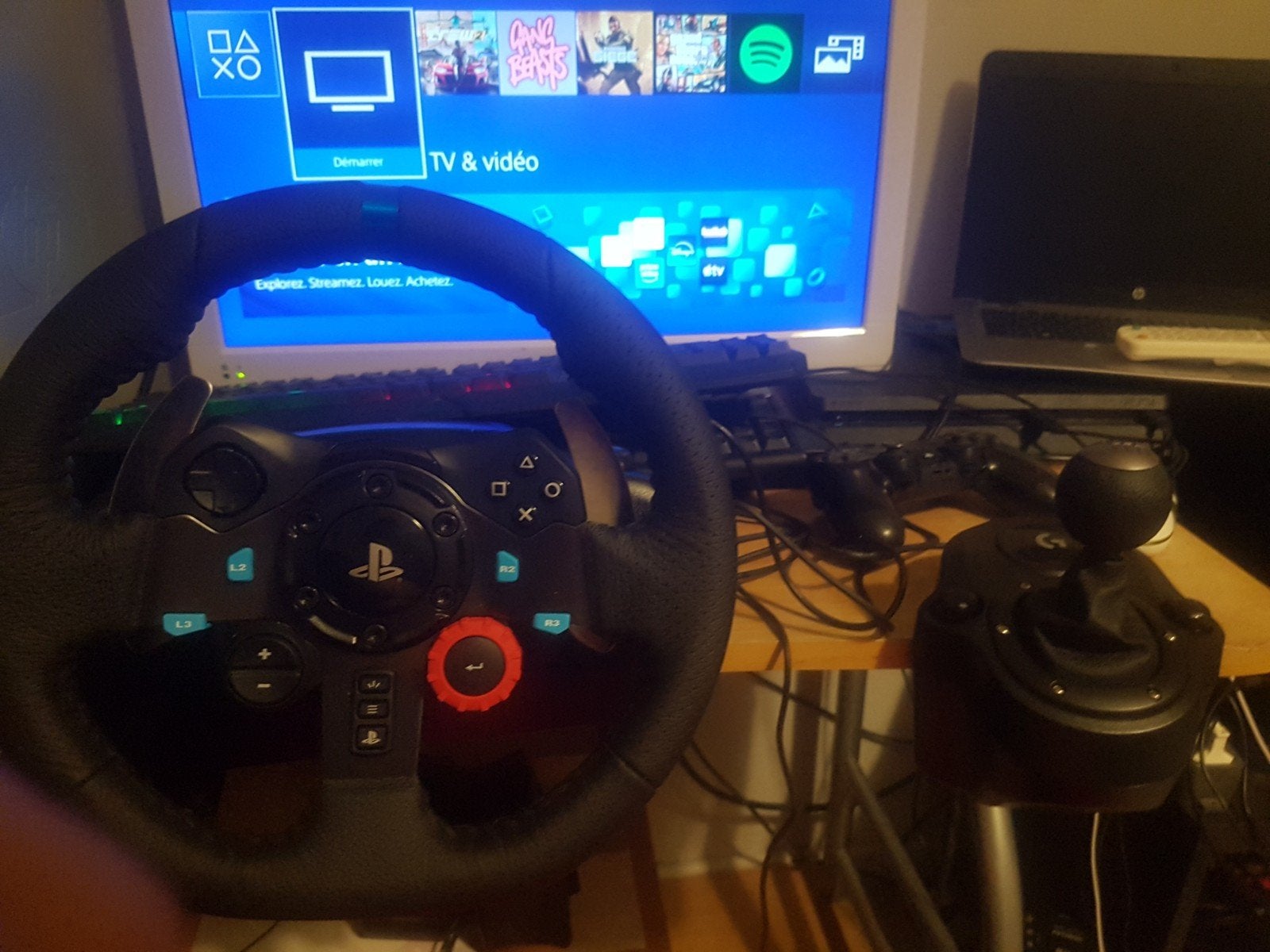 Logitech G29 avec boite de vitesse, Games en Spelcomputers, Ophalen, Zo goed als nieuw, Stuur of Pedalen, PlayStation 3