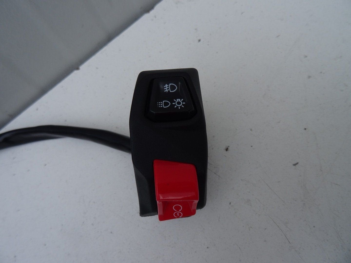 Startknop / Rechter Stuurschakelaar Aprilia Tuareg 660 2022, Ophalen of Verzenden, -, -, -