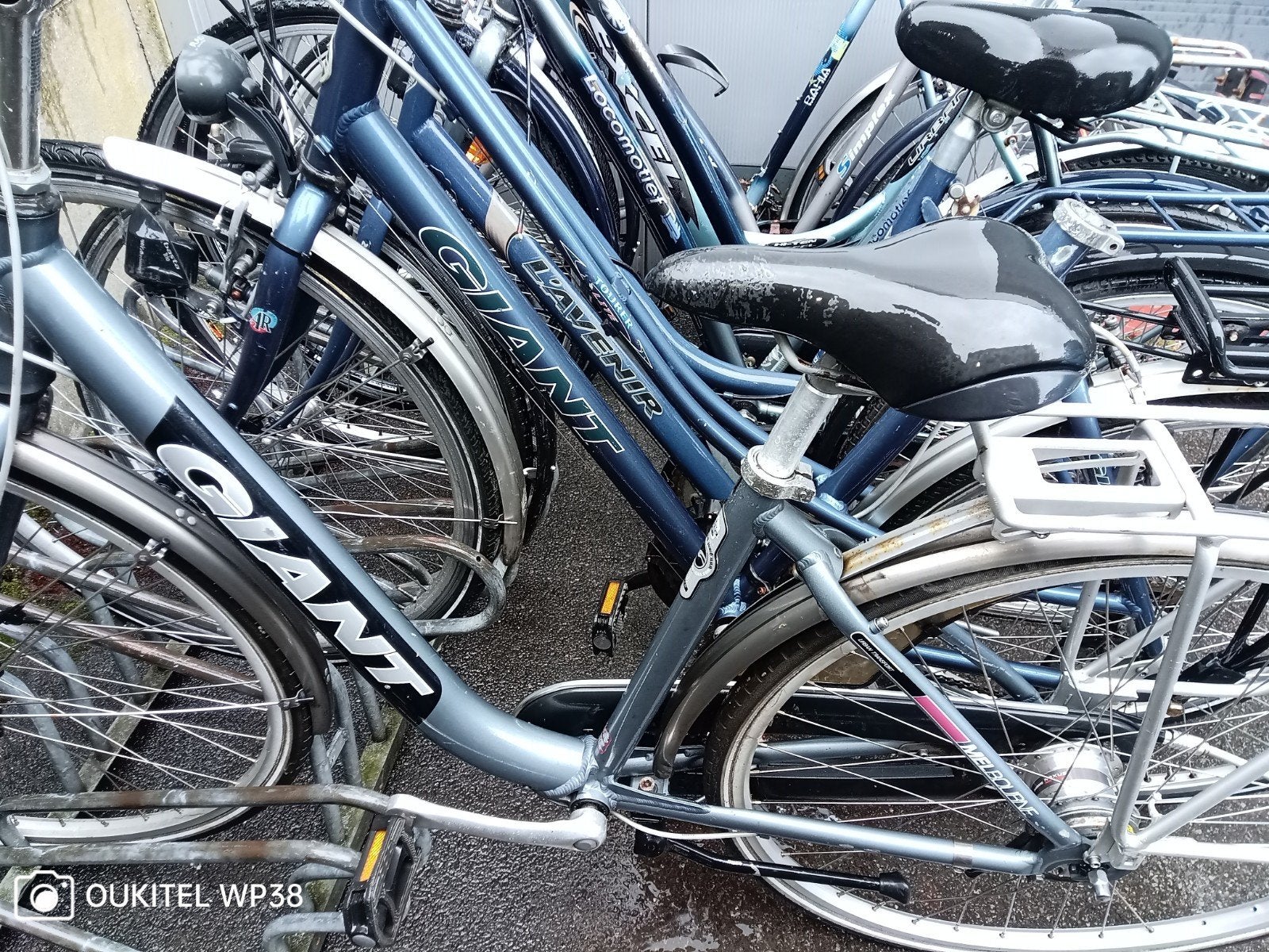 Partij fietsen damesfietsen en herenfietsen en kotfiets, Ophalen, Gebruikt, 28 inch