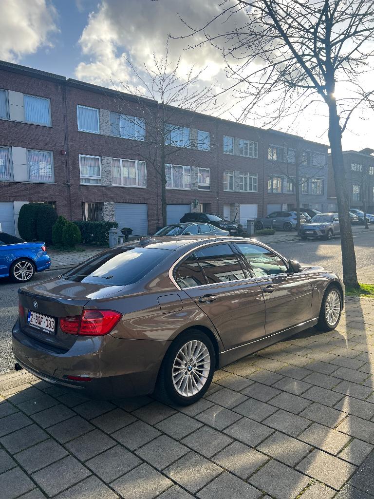 Bmw 316i benzine f30 automaat luxury edition, 4 cilinders, Bruin, 1600 cc, 5 deurs