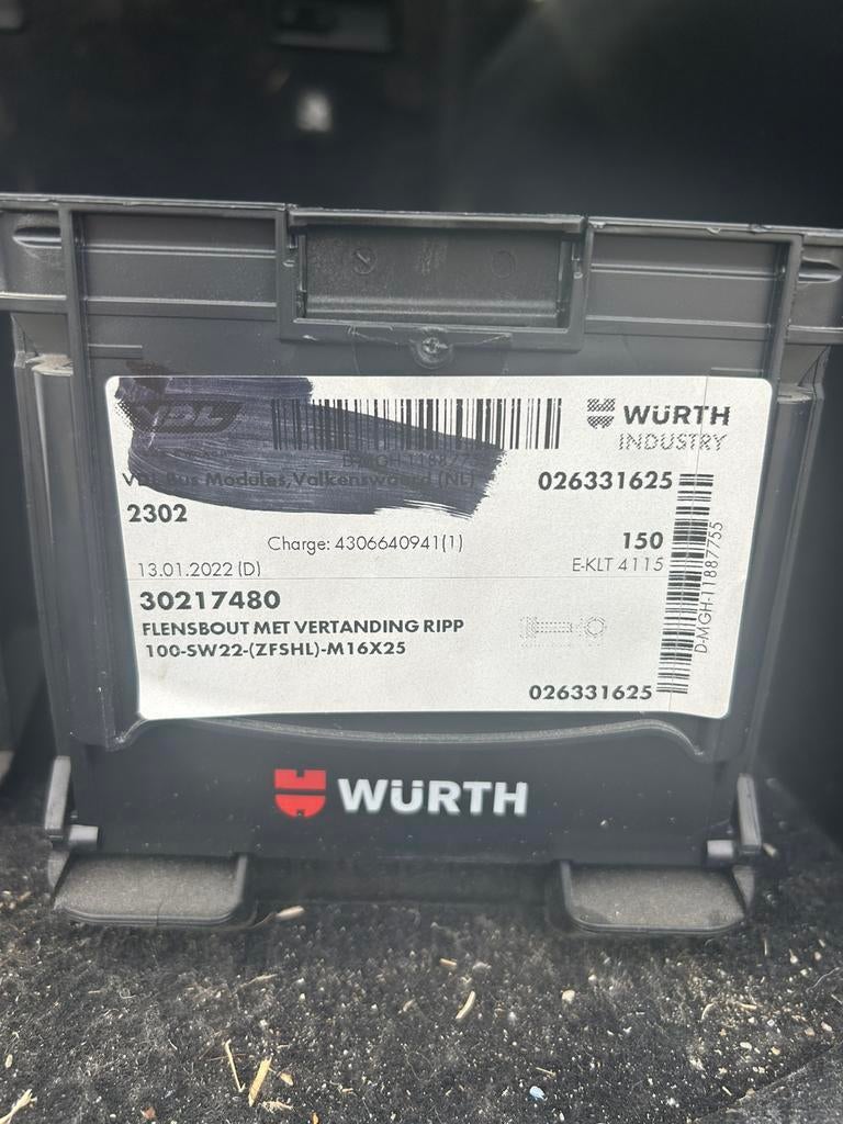 Würth 12,8 kg bouten M16, Ophalen, Zo goed als nieuw
