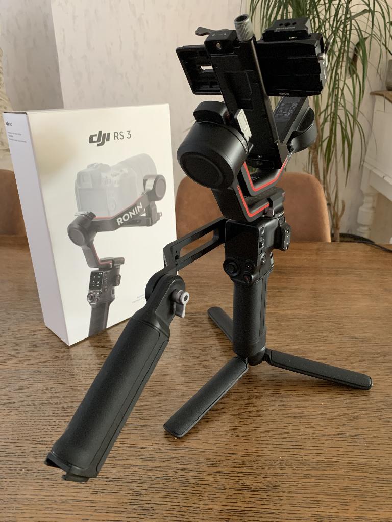 DJI RS3 GIMBAL + HANDSHIELD, Enlèvement ou Envoi, Comme neuf, Moins de 150 cm, Autres types