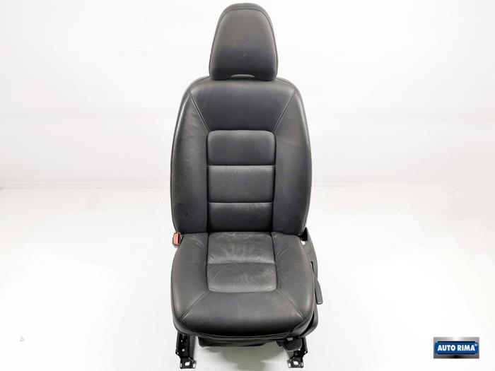 Siège gauche d'un Volvo V70, -, 3 mois de garantie, -, -