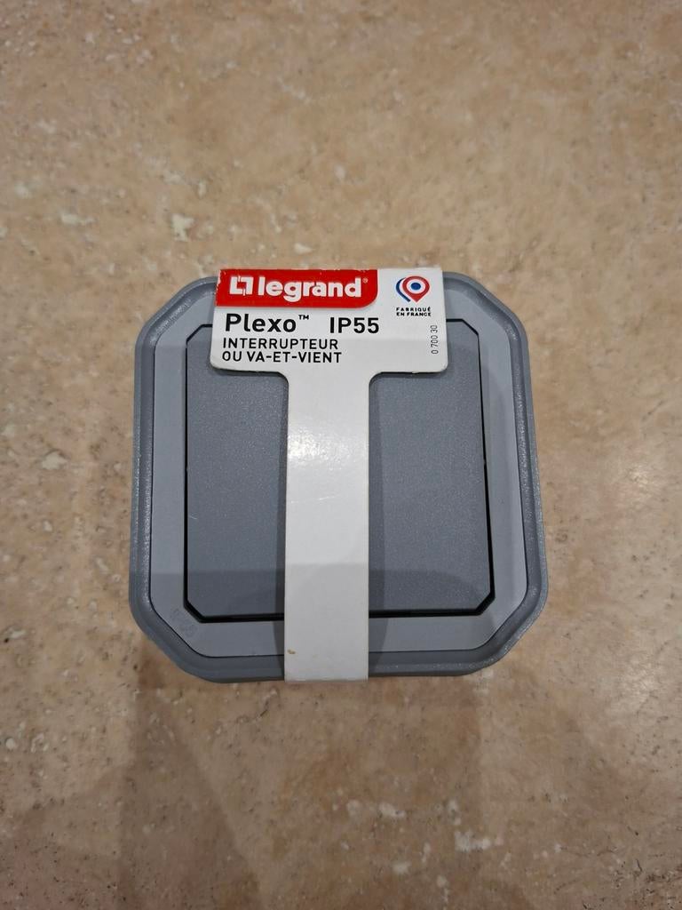 Interrupteur ou va et vient Legrand Plexo Ip55 070030, Enlèvement ou Envoi