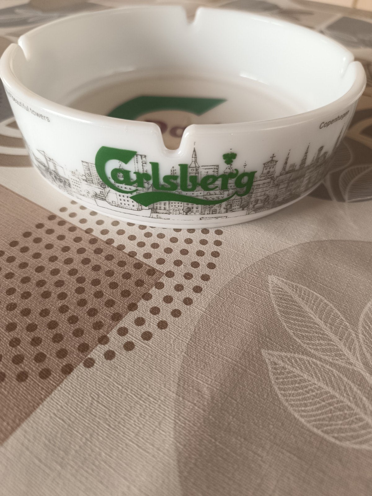 Cendrier de bar Carlsberg, Enlèvement, Utilisé