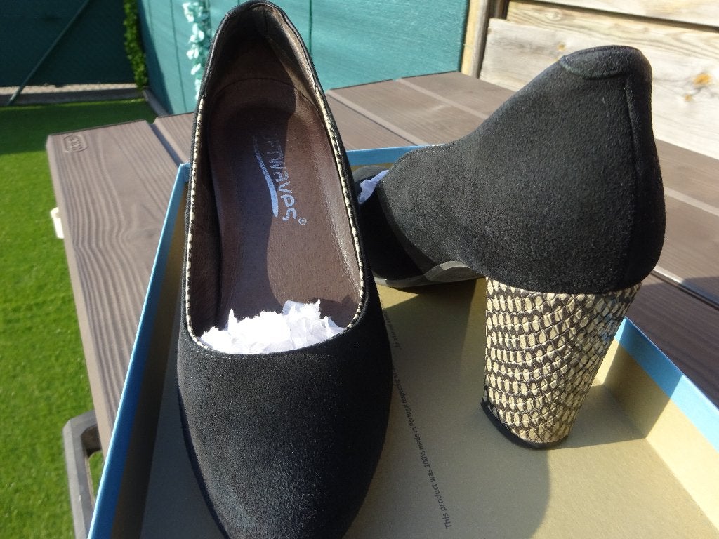 Mooie dames schoen maat 37 zwarte suede - Softwaves Swinny -, Kleding | Dames, ANDERE, Pumps, Verzenden, Zwart
