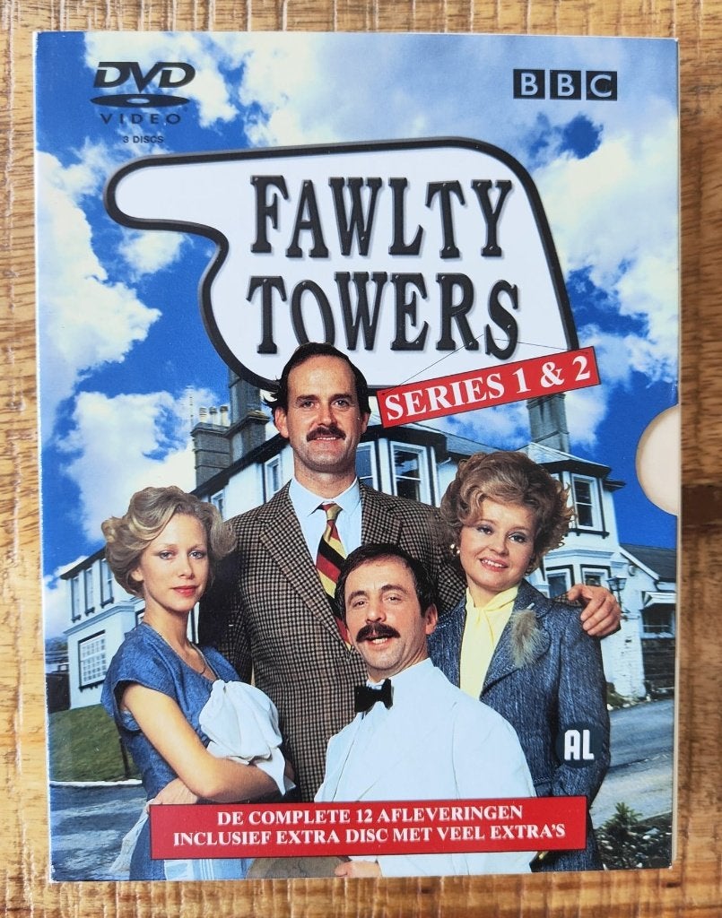 Reeks DVd Fawlty Towers, CD & DVD, DVD | TV & Séries télévisées, Enlèvement, Comme neuf, Comédie, Coffret
