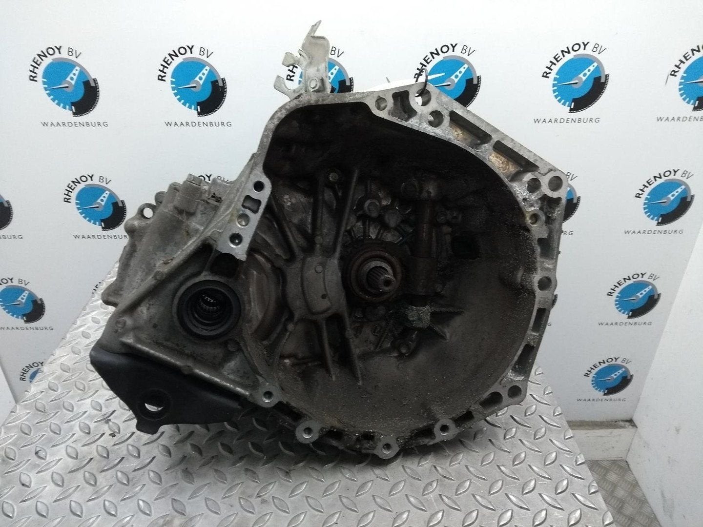 TOYOTA YARIS TRANSMISSIE / VERSNELLINGSBAK 2011, Auto-onderdelen, Ophalen of Verzenden, Gebruikt, ARN erkend