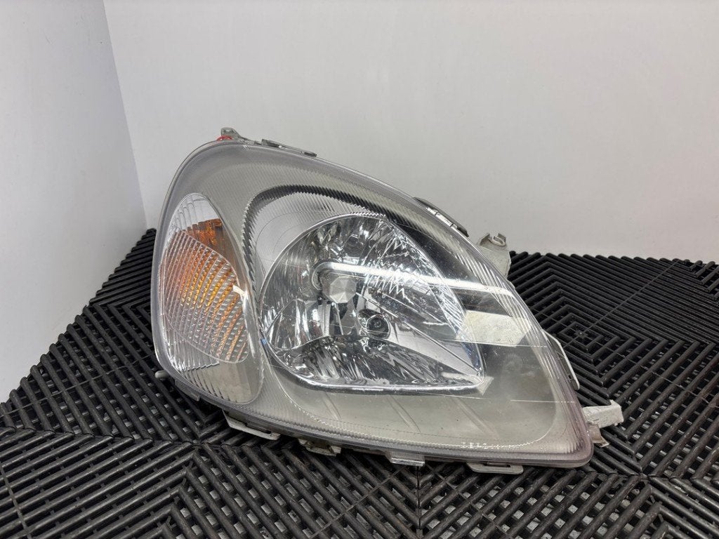 PHARE / OPTIQUE AVANT DROIT Yaris (P1) (|0821211F7R|), Kundenbetreuung@toyota.de, Toyota, Utilisé, Toyota-Allee 2
50858  Köln, DE
