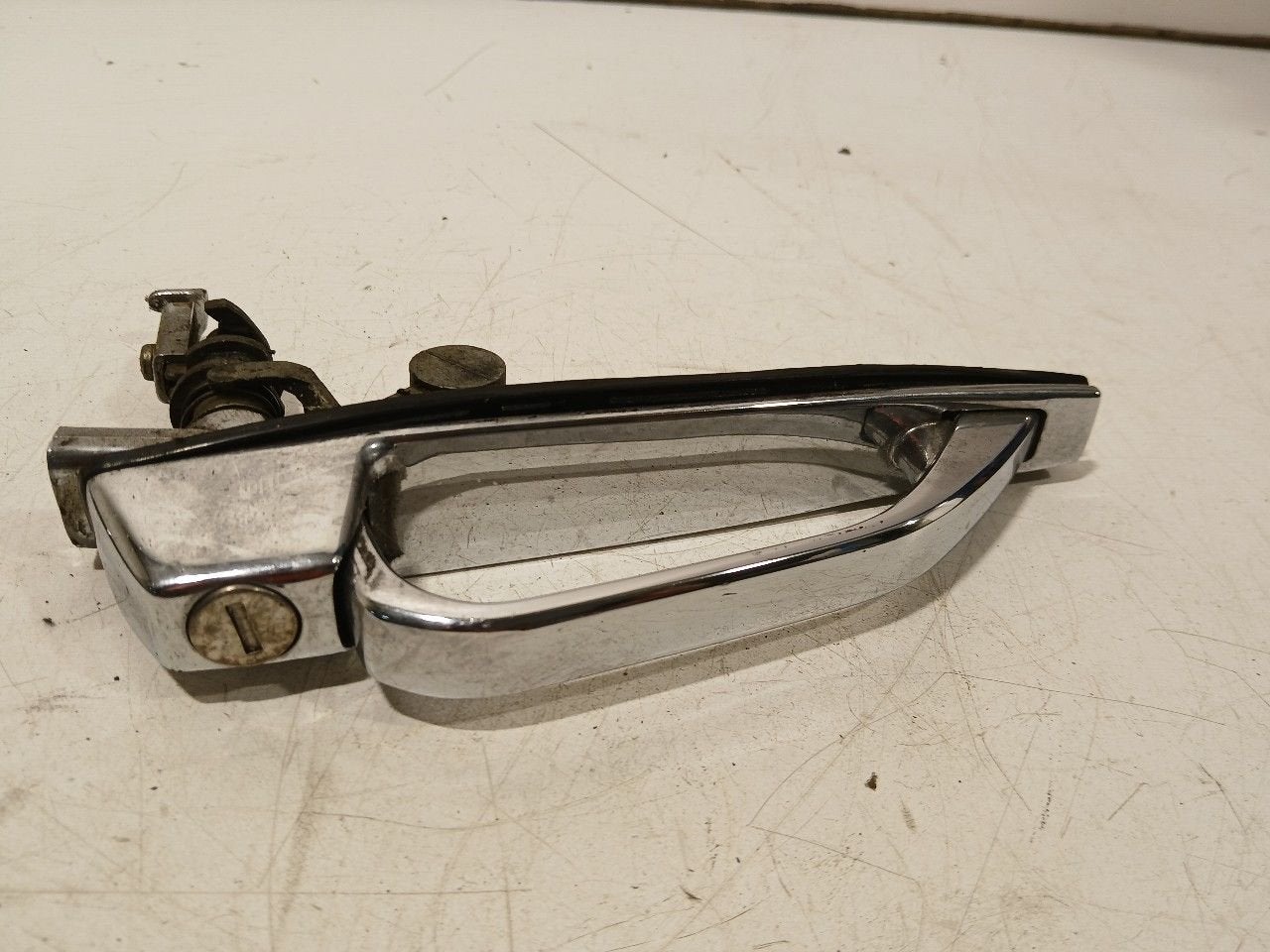 Handgreep Volkswagen Kever, Autos : Pièces & Accessoires, Onderdelen@venauto.nl, Van der Ven Autorecycling B.V., Ettenseweg 76, 4706 PB Roosendaal, The Netherlands