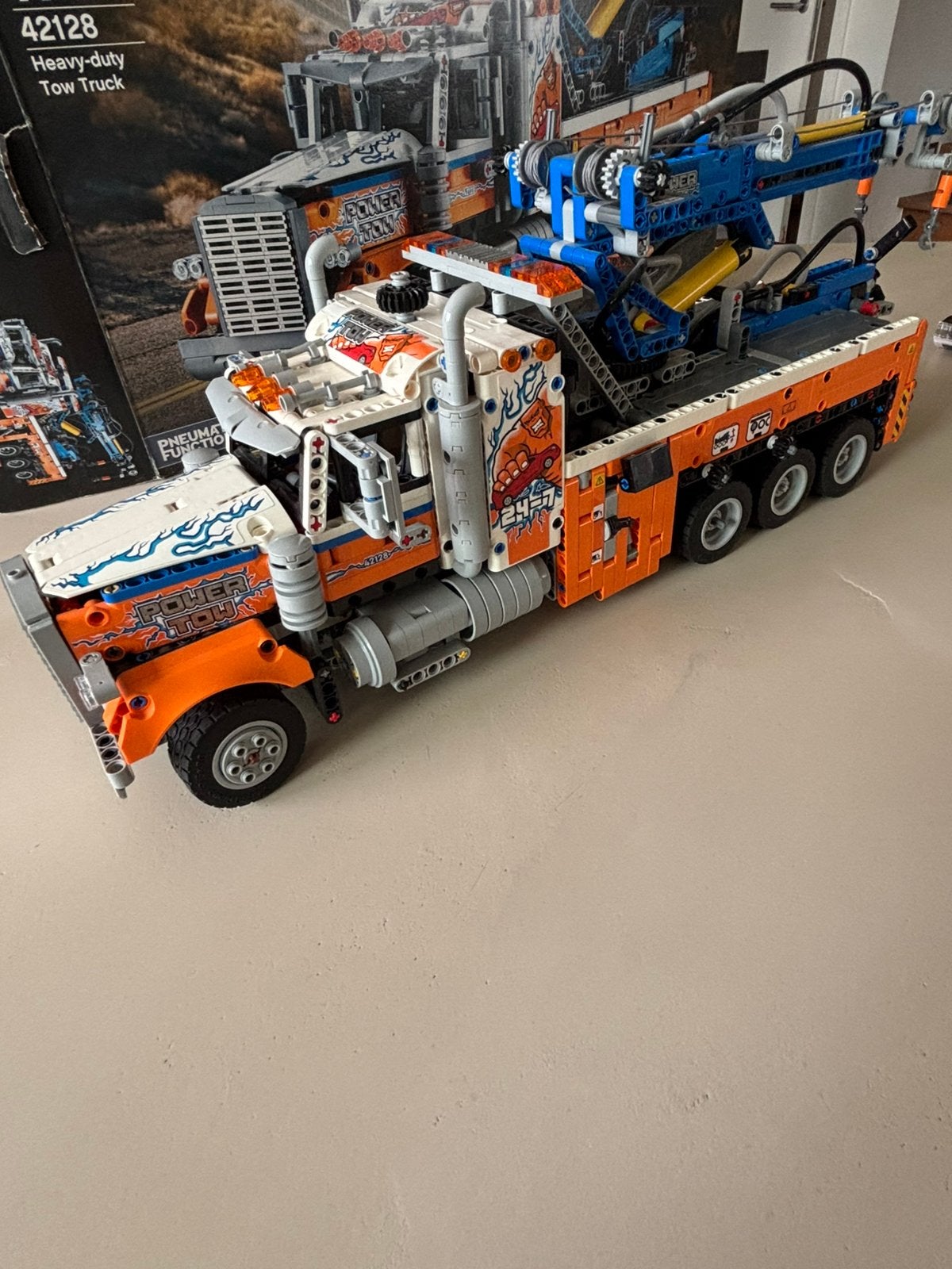 Lego technic heavy-duty tow truck, Ophalen, Zo goed als nieuw