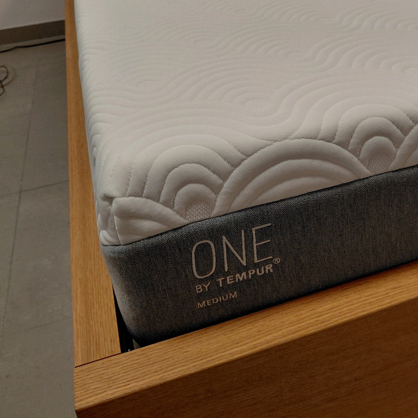 One by Tempur matras 1 persoon in nieuwstaat, Ophalen, Matras