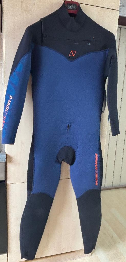 Wetsuit Magic Marine 4/3 mm état neuf - Taille M-L, Femme ou Homme, Comme neuf, Enlèvement, Voir photo