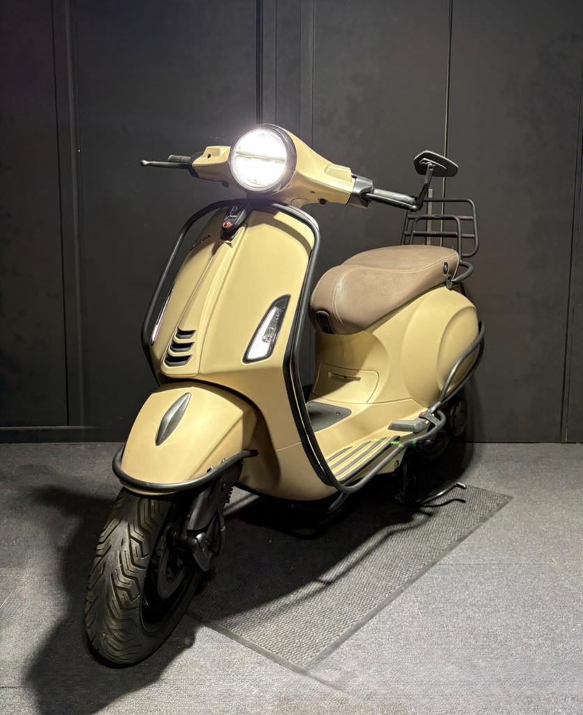 Vespa S primavera A-klasse — DessertSand — 2019, Fietsen en Brommers, Scooters | Vespa, Ophalen, Zo goed als nieuw, Benzine, Klasse A (25 km/u)