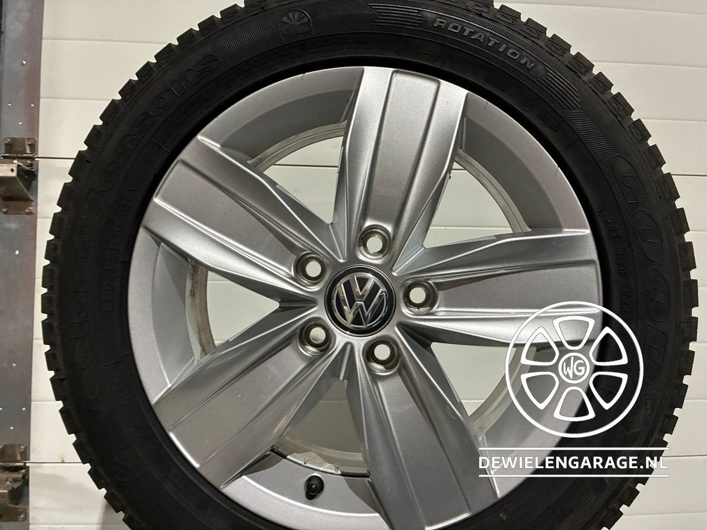 VW Caddy Highline Velgen BENDIGO Origineel 16 inch Golf 2K56, Auto-onderdelen, Banden en Velgen, Banden en Velgen, Personenwagen