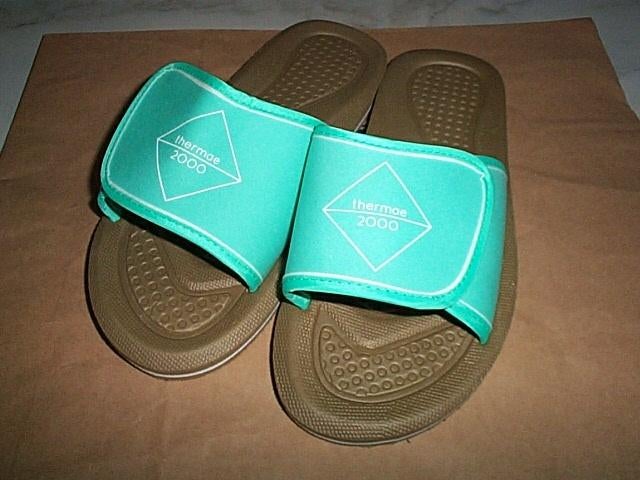 Mooie nieuwe slippers dames 40/41, Ophalen of Verzenden, Nieuw, Groen, Slippers