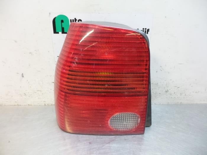 Achterlicht links van een Volkswagen Lupo (Lupo 98-), Gebruikt, -, Volkswagen, -