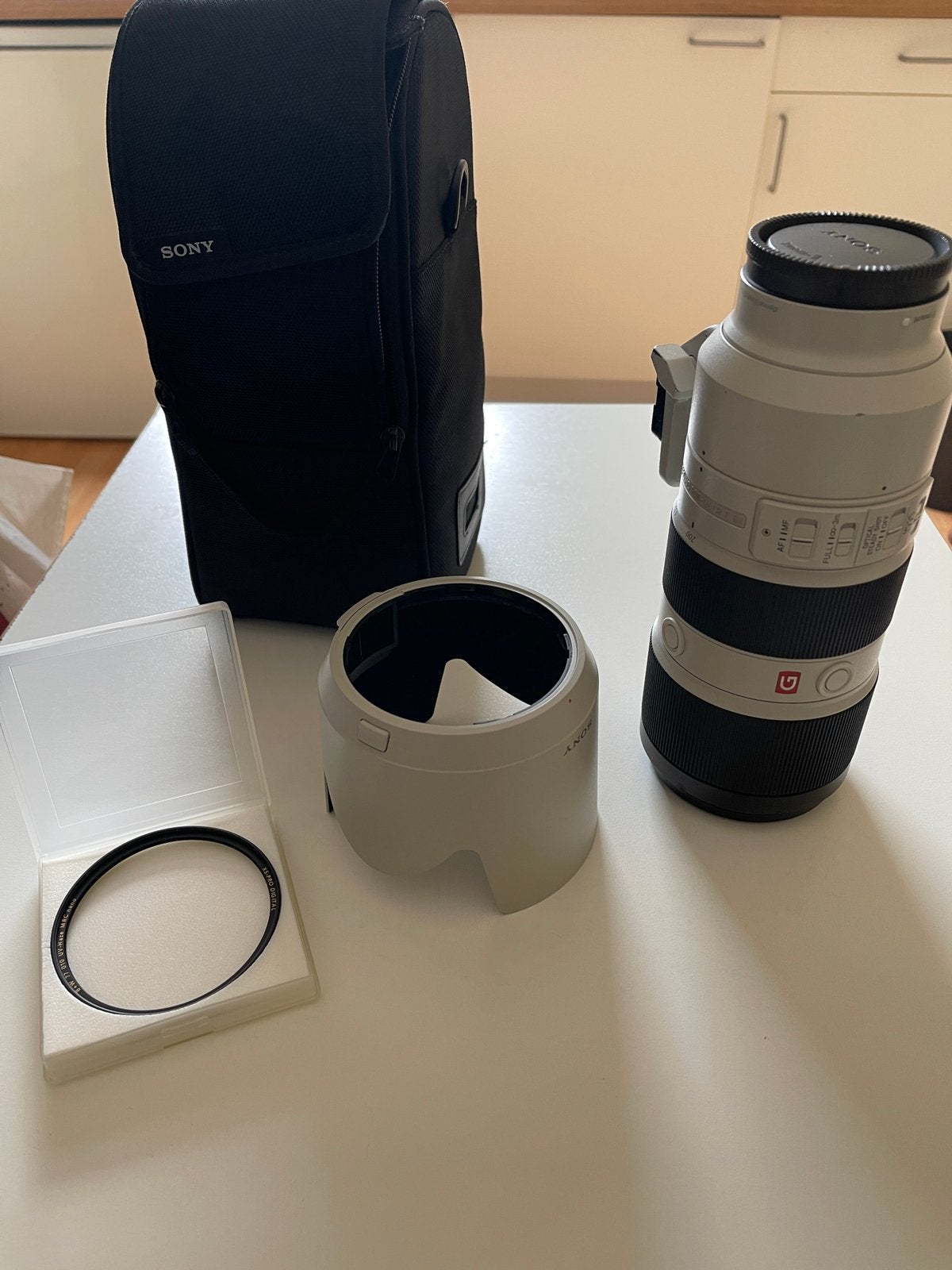 Objectif Sony FE 70-200mm f/2.8 GM OSS (avec accessoires), Ophalen, Sony, Zo goed als nieuw, Accessoires