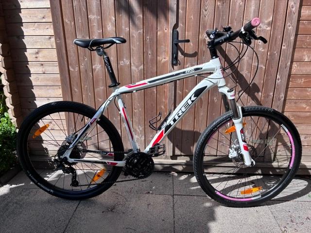 Trek 4900 in ZEER goede staat!, Ophalen, Hardtail, 49 tot 53 cm, Zo goed als nieuw