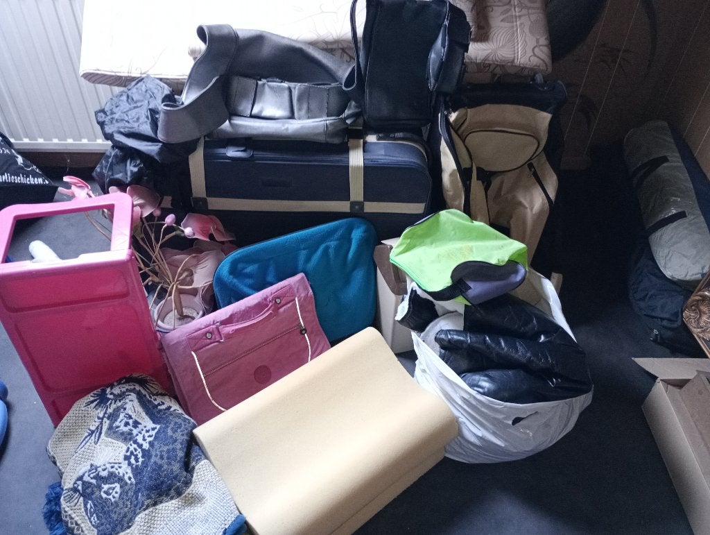 lot kussens , reistassen , dekens voor rommelmarkt/brocante, Enlèvement, Utilisé