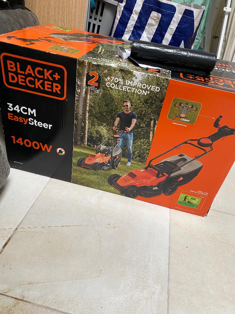 Tondeuse black et Decker 1400w neuve, Neuf, Enlèvement, Tondeuses à gazon électriques, Black & Decker