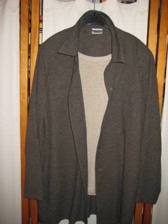 Olijfgroene damesbloes/vestje – D42 - Hucke (zonder topje), Kleding | Dames, Overige kleuren, Maat 42/44 (L), Nieuw, Ophalen of Verzenden