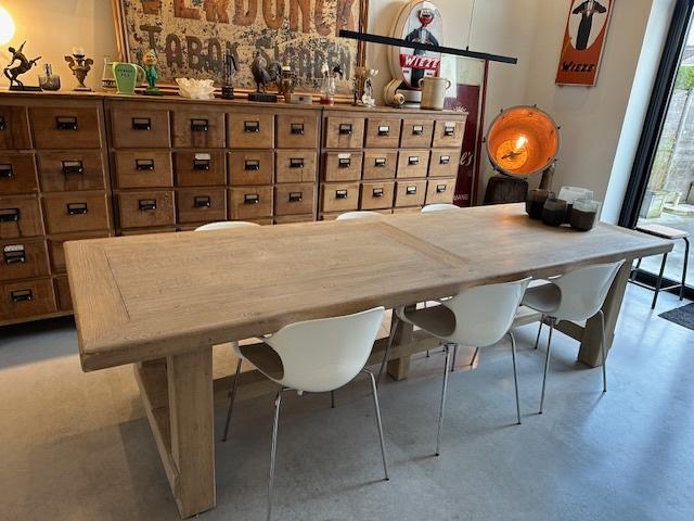 robuuste houten lange tafel eettafel 3 meter, Huis en Inrichting, Tafels | Eettafels, Ophalen of Verzenden