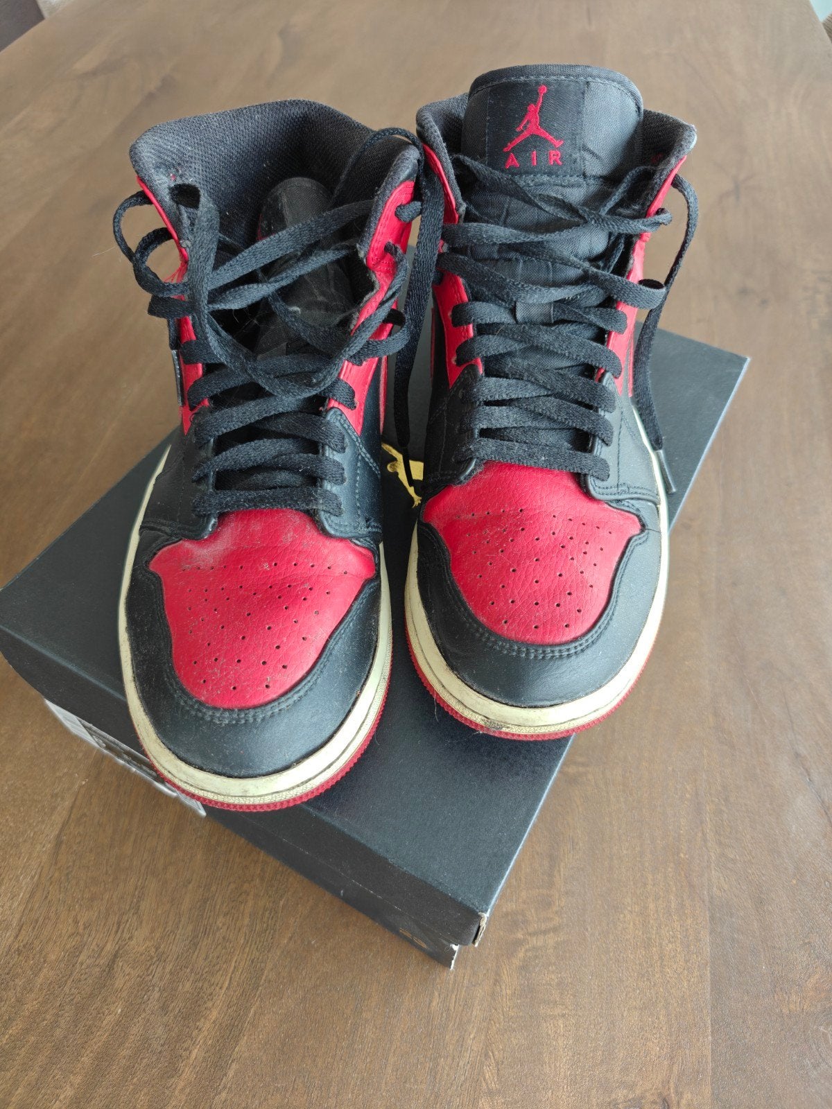 Air Jordan 1 mid se maat 41 - gehandtekend door Brunzyn, Enlèvement