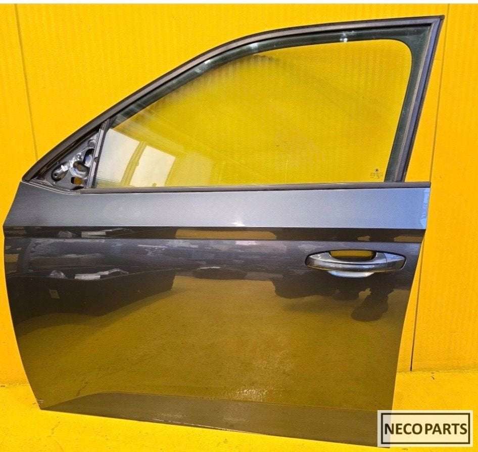 SKODA FABIA III PORTIER DEUR LINKS ALLES LEVERBAAR!!!, Arrière, -, Haillon arrière, Utilisé