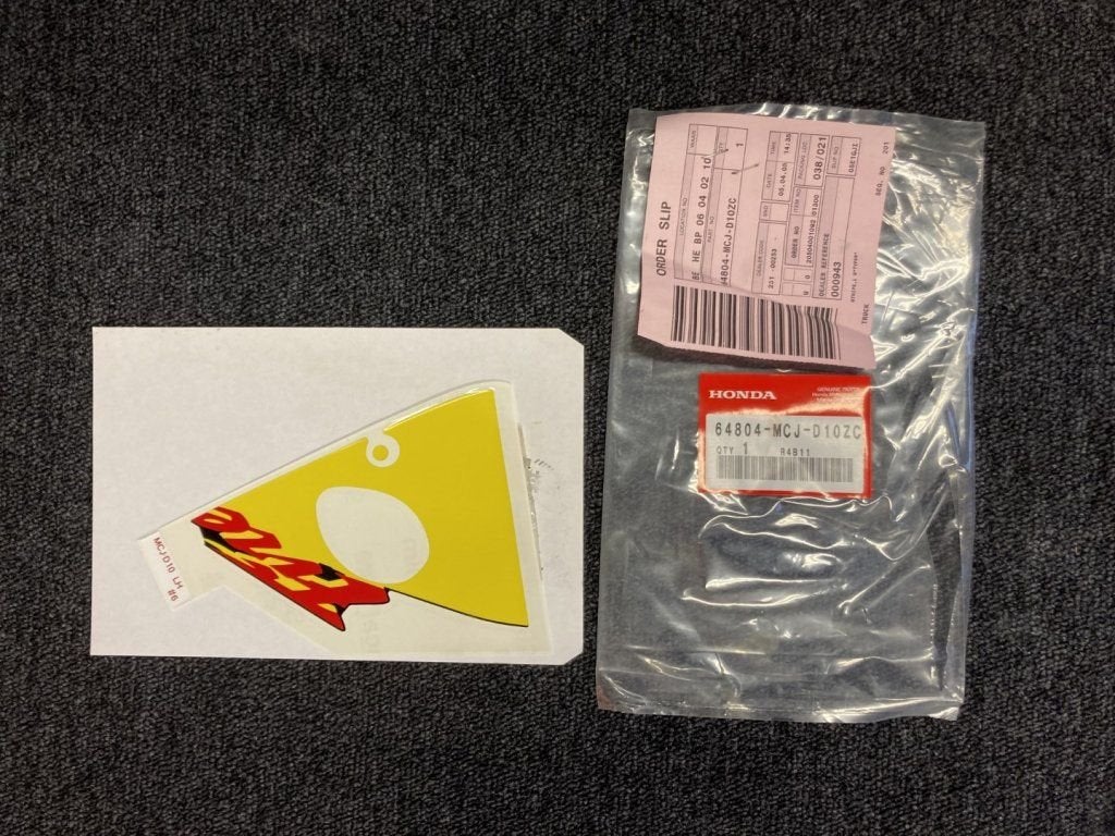 Fireblade cbr954RR bj 2003 sticker zijpaneel links nieuw, Motoren, Onderdelen | Honda, -, -, Nieuw, Ophalen of Verzenden