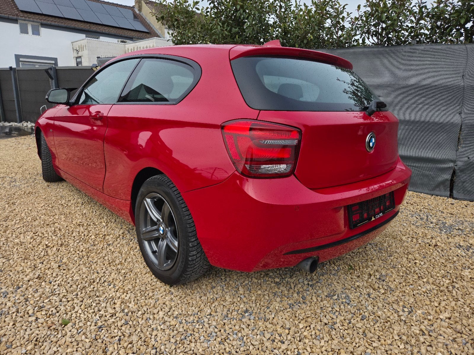 Bmw serie 1 Sport 114i  12 MOIS DE GARANTIE, Autos, Rouge, Euro 5, Achat, Entreprise