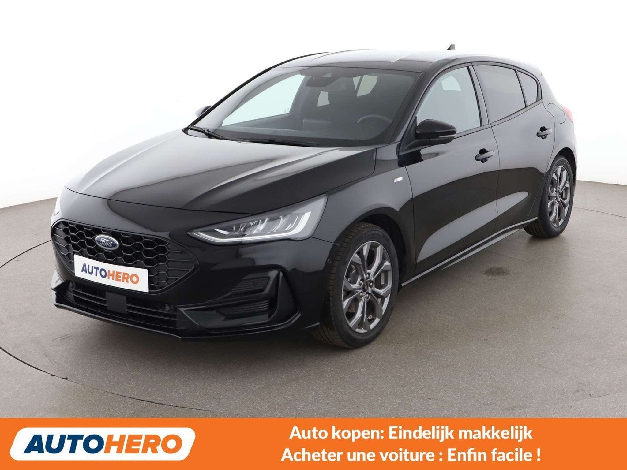 Ford Focus 1.0 EcoBoost Mild-Hybrid ST-Line (bj 2022), Auto's, Ford, Stof, Gebruikt, https://public.car-pass.be/vhr/8f25ae38-43a1-44aa-a1b8-80a90e69c4bc