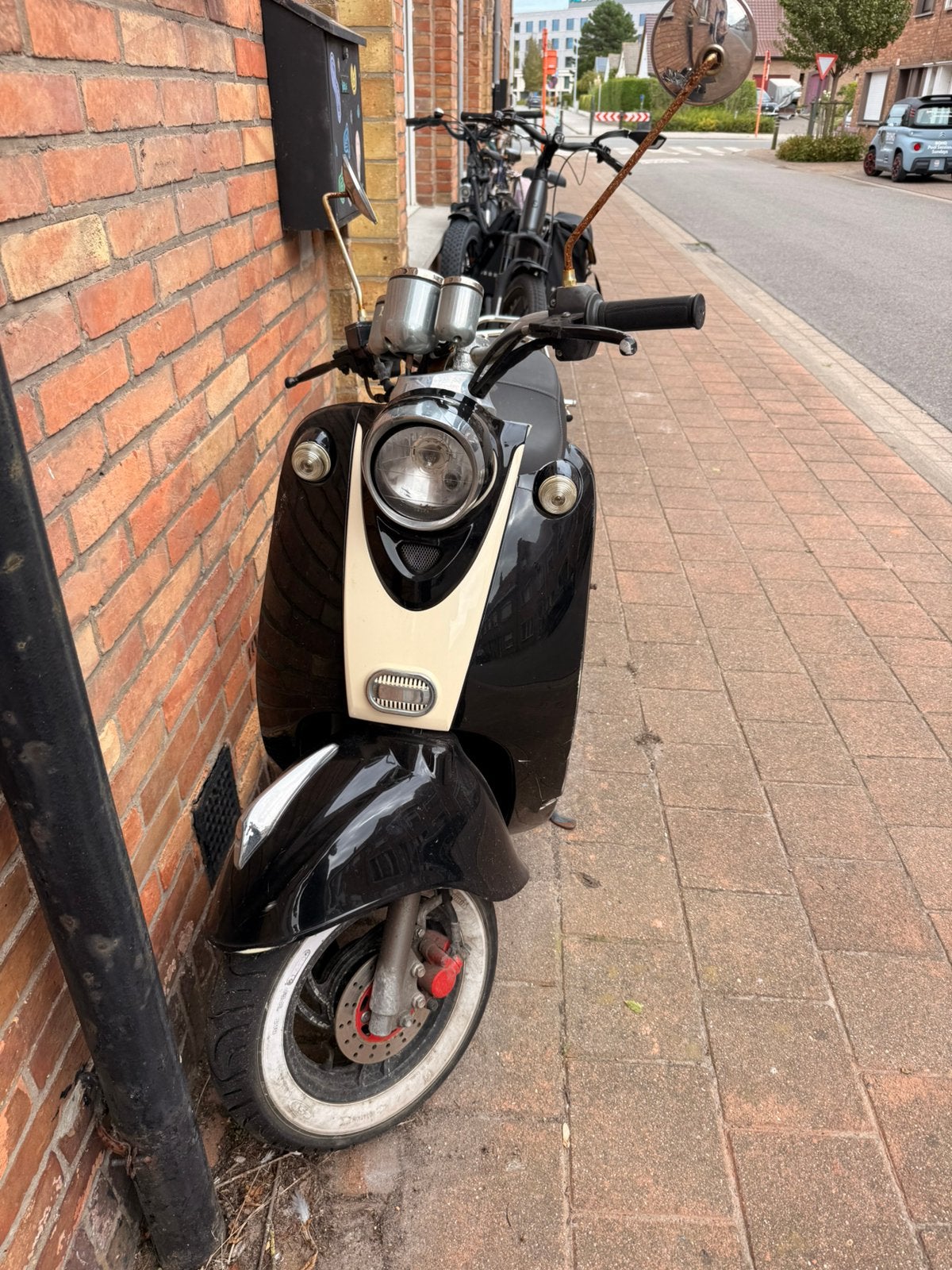 Lowigi JJ50QT4 - 50cc - 2018 - 12 000km, Fietsen en Brommers, Gebruikt, Klasse B (45 km/u), Benzine, 50 cc
