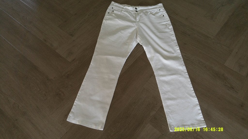 Revolution lange witte strech broek casual, maat 44., Wit, Ophalen of Verzenden, Zo goed als nieuw, Lang