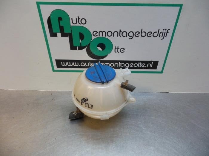 Réservoir d'expansion d'un Volkswagen Fox (Fox 05-), Autos : Pièces & Accessoires, Autres pièces automobiles, Volkswagen, Utilisé